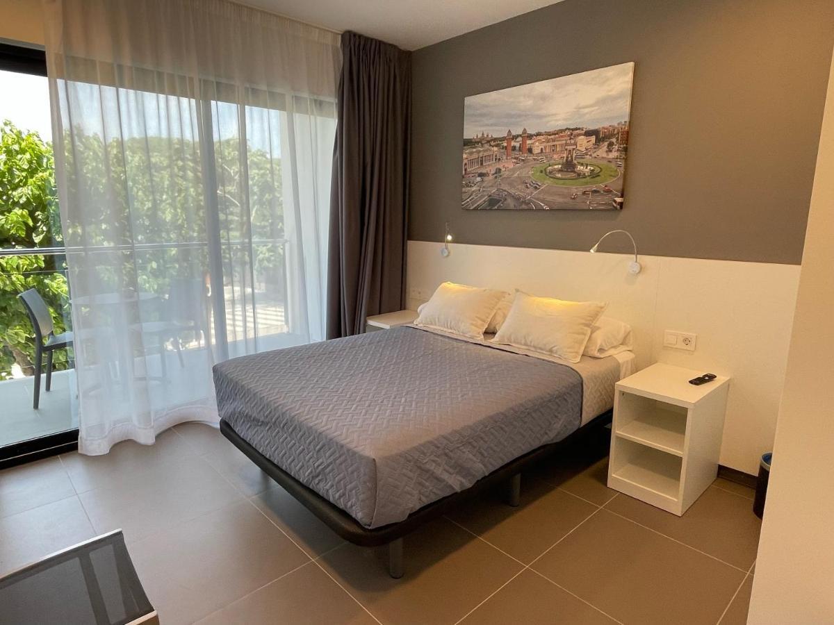 Hotel C31 Castelldefels Εξωτερικό φωτογραφία